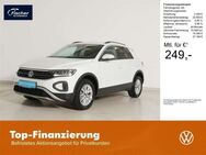 VW T-Roc, 1.0 TSI Life, Jahr 2024 - Pilsach