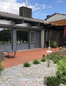 Wohngenuss pur - Bungalow mit Gartenparadies und Raum zum Wachsen ++ Decker Immobilien ++ - Schwindegg