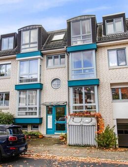 Bremen-Schwachhausen: 1-Zimmer-Hochparterrewohnung mit großer Terrasse & Tiefgaragenstellplatz - Bremen