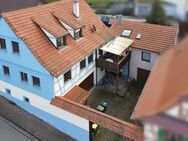 offen gebautes Haus in guter Lage - Königsbach-Stein