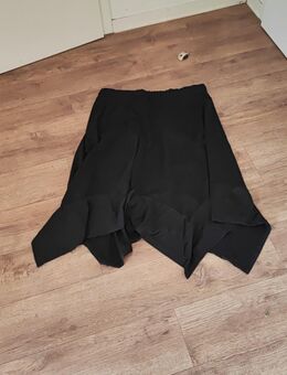 Gr.44-46, asymmetrischer Rock, neu! - Lucka