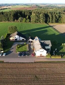 Attraktive, freistehende Ein-/Zweifamilienhaus bietet Platz für die ganze Familie! - Krautscheid