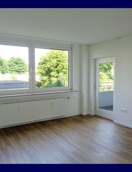 City-Wohnung im Grünen* renovierte 3 Zimmer mit Balkon, guter Schnitt, Tageslichtbad mit Wanne - Bielefeld