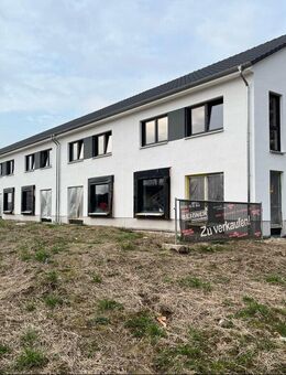 Neubau schlüsselfertiges Reihenendhaus in Hessisch Oldendorf - Hessisch Oldendorf