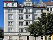 Einmalige Gelegenheit - beeindruckende Altbauwohnung mit 6 Zimmern - München