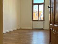 Charmante 3-Zimmer-Stilaltbauwohnung mit Balkon und Einbauküche in kernsaniertem Altbau – ab Januar 2025 - Offenbach (Main)