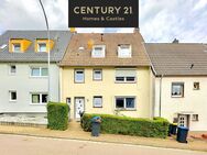 Charmante 2-ZKB-Dachgeschosswohnung mit Einbauküche & Gartennutzung - Sulzbach (Saar)