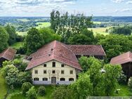 Landleben wie aus dem Bilderbuch: Historischer Hof mit Pferdeparadies und viel Charme - Aßling