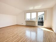 Praktisch geschnittene 2-Zimmer-Wohnung mit Balkon - Großkarolinenfeld