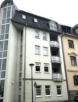 Modern geschnittene 1-Raum-Wohnung mit Loggia in Treuen! Vermietet, Aufzug! - Treuen