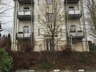 Gemütliche 4-Raum-Wohnung mit 2 Balkonen in Villa - Gera