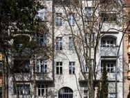 Vermietete Investmentoption: 3-Zimmer-Altbauwohnung nahe Rathaus Steglitz - Berlin