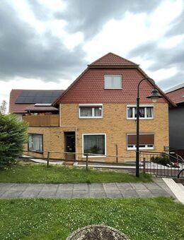 Wohnhaus mit Nebenflächen ohne Garten im Ortskern zur Kapitalanlage - Bilshausen