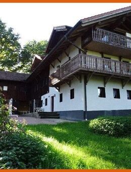 Landhaus in romantischer Alleinlage mit ca.3 ha arrondierter Grund in Haus im Wald/Grafenau - Grafenau (Bayern)