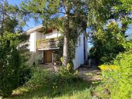 SANIERUNGSBEDÜRFIGES 5-ZI-REIHENENDHAUS MIT OFFENEM KAMIN UND GARAGE IN RUHIGER LAGE IN HEROLDSBERG - Heroldsberg