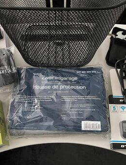 Komplett-Paket Fahrrad-Zubehör inkl. Fahrrad-Computer und LED-Beleuchtung. - Berlin