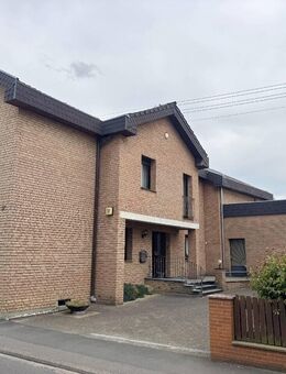 Bonn-Holzlar- Gemütliches EFH mit ca. 142 m², viel Potenzial und großem Garten in begehrter Wohnlage - Bonn