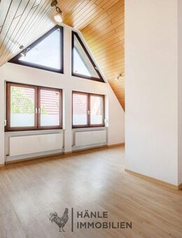 Lichtdurchflutete Dachgeschosswohnung mit 4,20 m Deckenhöhe in zentraler Lage von Weinsberg - Weinsberg
