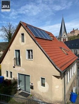Saniertes Einfamilienhaus mit Solaranlage in der Innenstadt mit ca. 7,8% Rendite - Kulmbach