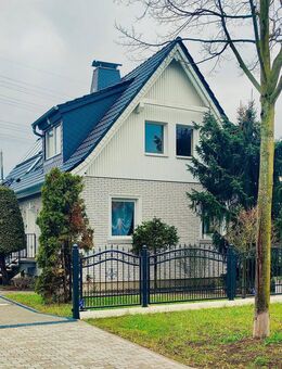 Haus Nähe S-Bahn und Naturschutzgebiet für Pendler mit Keller, Kamin, Pool - Werneuchen