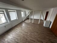 Sehr große 2 Zimmer Wohnung Renoviert mit Küche - Essen