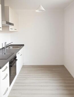 Selbst bewohnen oder als Kapitalanlage: 1,5-Zimmer-Wohnung inklusive Balkon & Außenstellplatz - Holzkirchen (Regierungsbezirk Oberbayern)