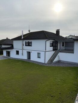 Platz für die ganze Familie - freistehendes Einfamilienhaus mit Terrasse & großem Garten - Windorf