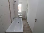 *We are family* - modernisierte 4RW mit Badewanne und Balkon - Freiberg
