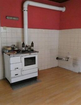 Großzügiges Einfamilienhaus mit Garten, Garage und Dachterrasse in Haßfurt - Haßfurt