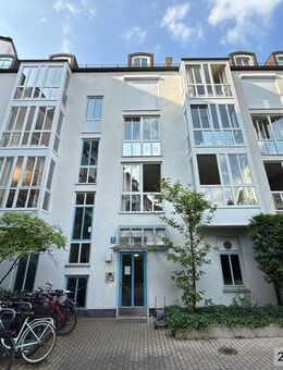 Von Privat, Ansprechende 1,5-Zimmer-Wohnung im Herzen Schwabings - München