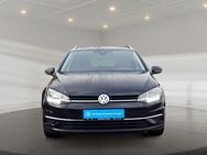 VW Golf Variant, 1.6 TDI IQ Drive, Jahr 2020 - Weißenfels