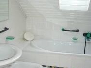 DG-Wohnung mit Single-Küche, in Citynähe von St. Ingbert - Nähe Fitnesscenter (Sofort frei) - Sankt Ingbert