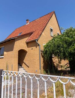 Wathlingen Haus Kaufen. Einfamilienhaus in Wathlingen. Hauskauf Celle. Haus Kaufen Kreis Celle. - Wathlingen