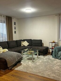 Lichtdurchflutete Zweizimmerwohnung mit Balkon und offener Küche - Sulzbach (Murr)