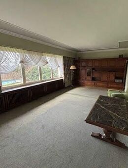 Einfamilienhaus in Top-Lage von Bad Laer mit großem Grundstück, Kurparkblick und Ausbaupotenzial - Bad Laer