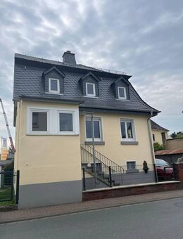Einfamilienhaus in zentraler Lage mit Garten und Garage - Weilmünster
