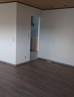 ***SCHÖNE WOHNUNG MIT EBK IN FEUCHTWANGEN*** - Feuchtwangen