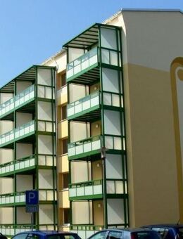 Barrierereduzierte große 2-R-Wohnung mit Aufzug [118/001] auf Wunsch mit Einbauküche - Cunewalde