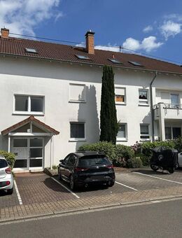 Sehr schöne DG Wohnung in Riegelsberg - Riegelsberg
