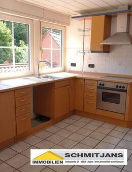 Großzügige 4 Zimmer Dachgeschoss Wohnung mit großem Süd-Balkon im Zweifamilienhaus - Lingen (Ems)