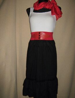 NEU * Hippie- Style * Spitzen Loch- Stickerei * Stufen * High Waist * Rock "la petite francise" Gr. 36- 40/ S- M * schwarz * Gothic * - Riedlingen