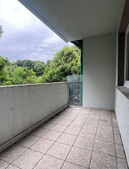 ++ SUPER GEMÜTLICHE WOHNUNG MIT BALKON UND EINBAUKÜCHE IM GRÜNEN ++ - Remscheid