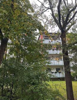 Sehr schöne 3 Zimmer Wohnung in ruhiger und dennoch zentraler Lage von Hamburg-Bergedorf - Hamburg