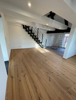 Moderne Maisonette-Wohnung auf 124 qm mit Balkon - Rückersdorf (Bayern)