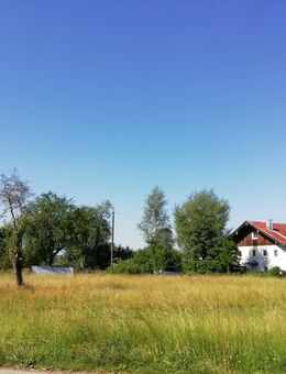Zweifamilienhaus mit großem Grundstück - Emmering (Landkreis Ebersberg)