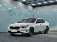 BMW i5, 8.7 M60 xDrive UPE 1100 DA PROF PA PROF M SPORT PRO, Jahr 2023 - München