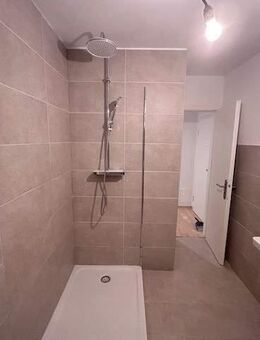 Helle 2-Zimmer-Wohnung in Bechhofen mit neu saniertem Bad und Balkon - Bechhofen (Bayern)