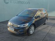 VW Touran, 1.5 TSI Highline 110KW R-Line, Jahr 2024 - München