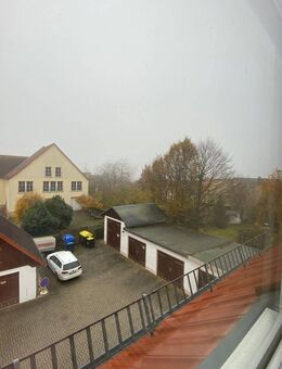 3 Raum Wohnung in ruhiger Wohnanlage in Pölzig - Pölzig