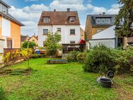 Großes Haus für die große Familie. Freistehendes 1-3-Familienhaus mit großem Garten und Garage - Bischofsheim